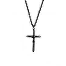 Colar com pingente de crucifixo em aço