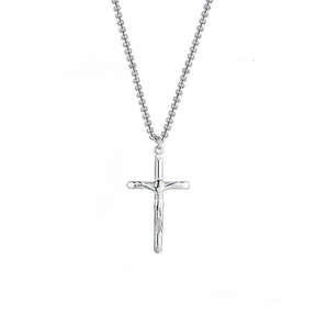Colar com pingente de crucifixo em aço