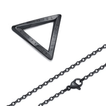 Colar Viking com pingente triangular em aço torcido