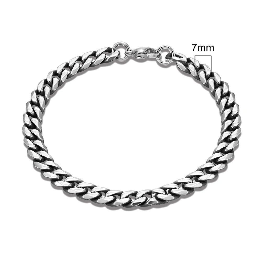 Pulseira em corrente com cinco opções de espessura