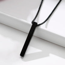 Pingente minimalista em aço com corrente de 60cm incluso