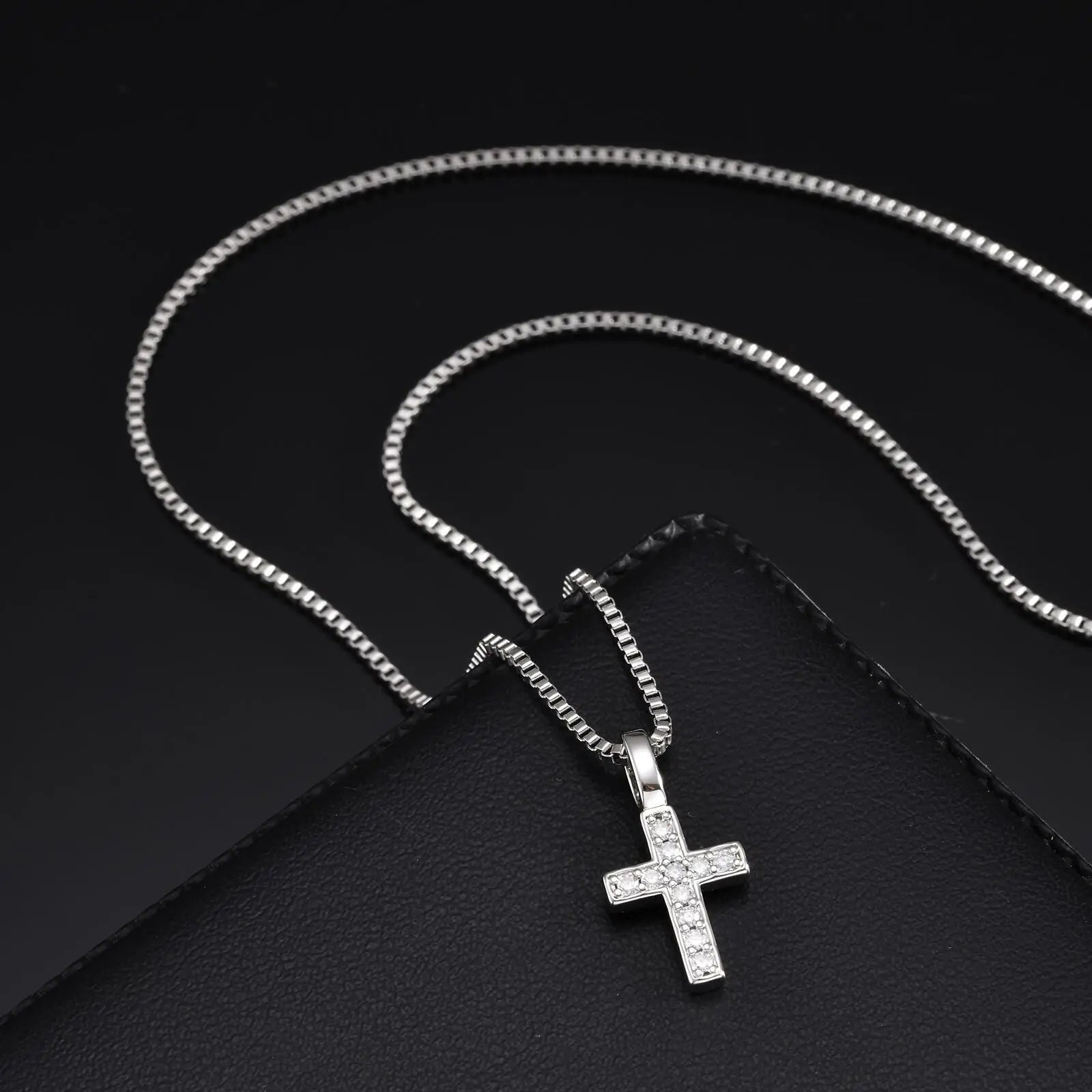 Colar Cross Lux